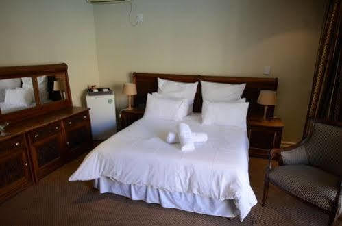 Norscot Manor Guest Lodge ساندتون المظهر الخارجي الصورة